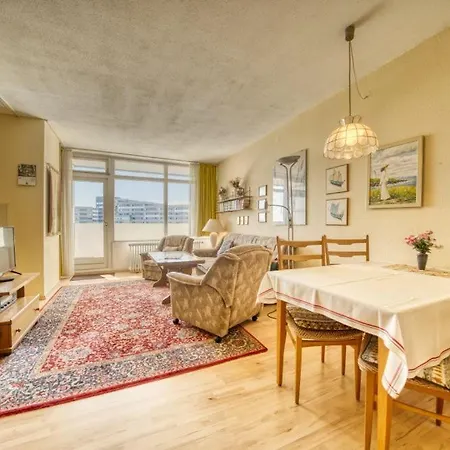 - Haus C, App 0c0602 *